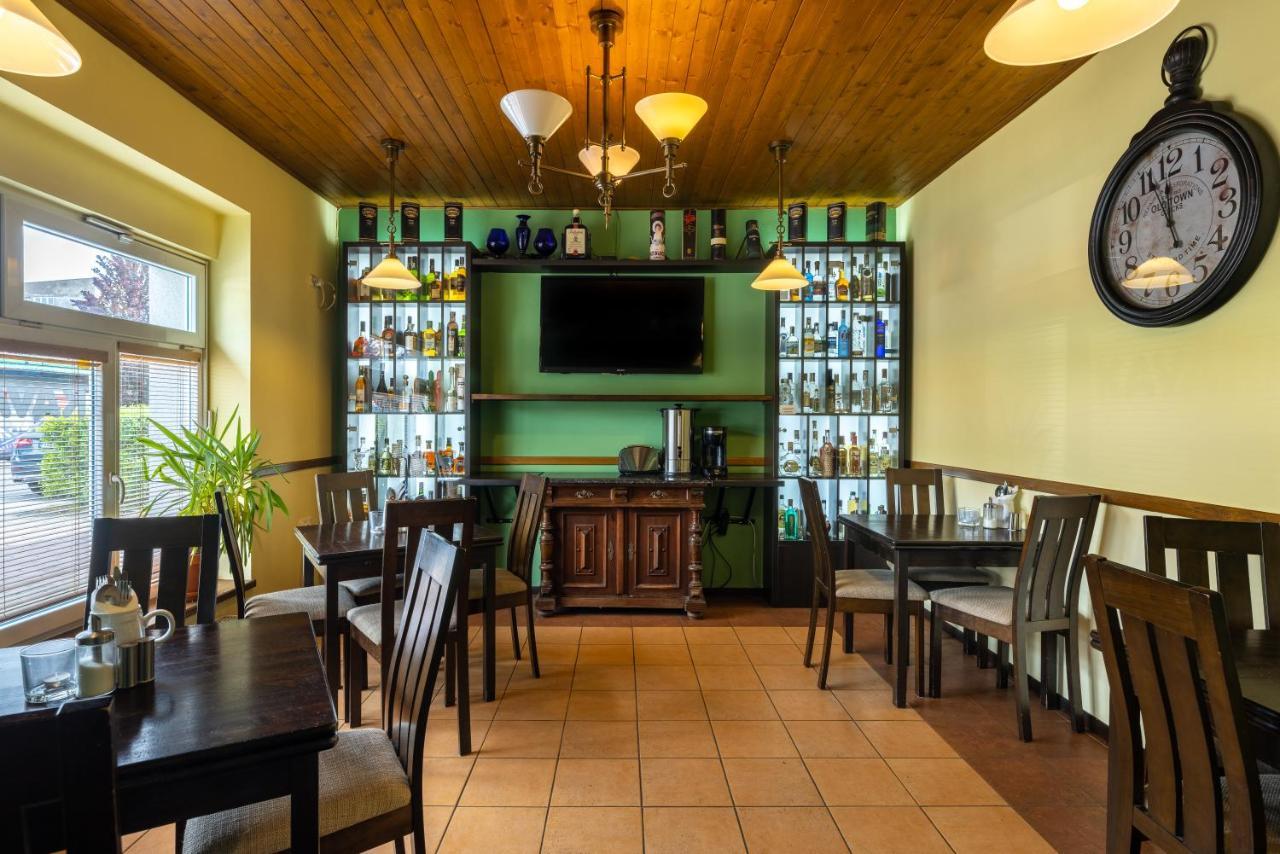 Penzion Rodos - Café Prague Extérieur photo